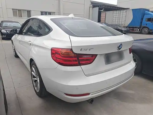 BMW 3 Series GT 2013