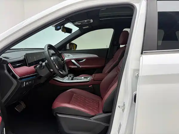 Jetour X70 PLUS 2023