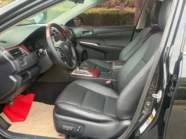 Toyota Camry 2014