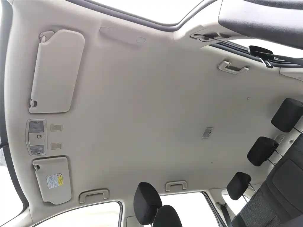 Mitsubishi Outlander 2022 — фото 14