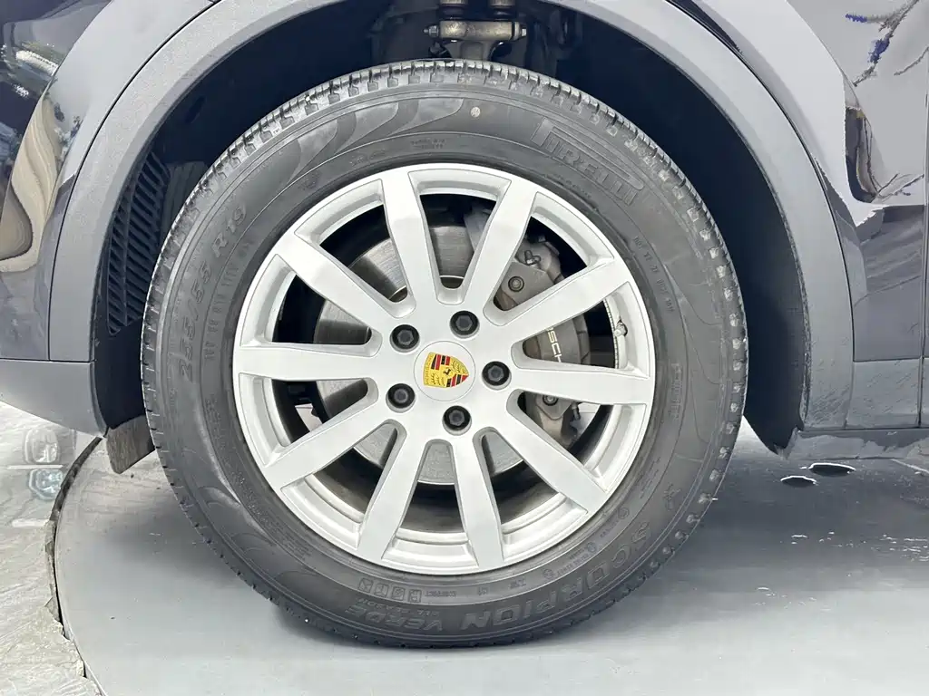 Porsche Cayenne 2018 — фото 25