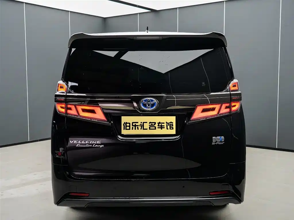 Toyota Vellfire 2021 — фото 4