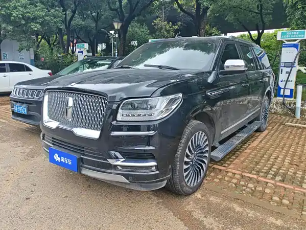 Lincoln Navigator 2022