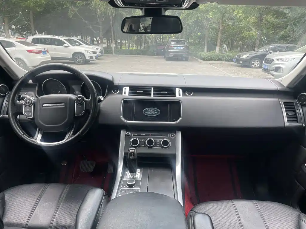 Land Rover Range Rover Sport 2016 — фото 12