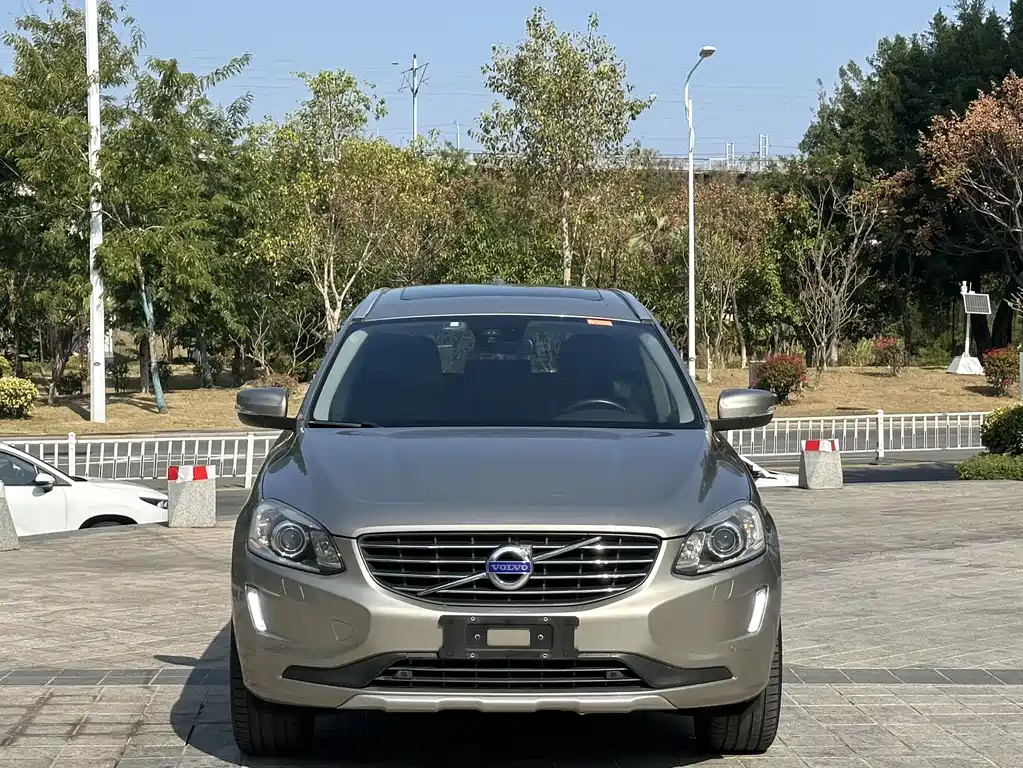 Volvo XC60 2014 — фото 2