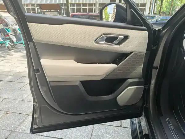 Land Rover Range Rover Velar 2017