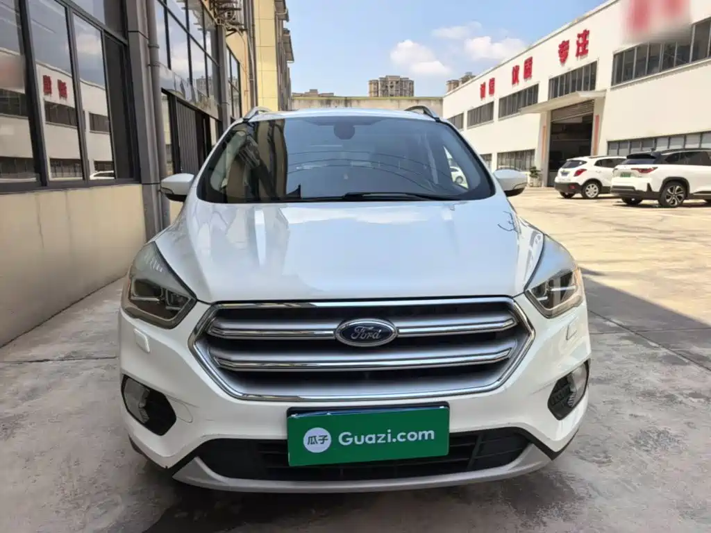 Ford Kuga 2017 — фото 3