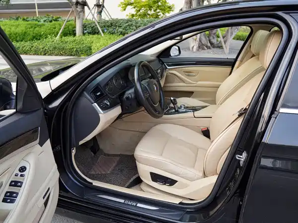 BMW 5 Series 2011