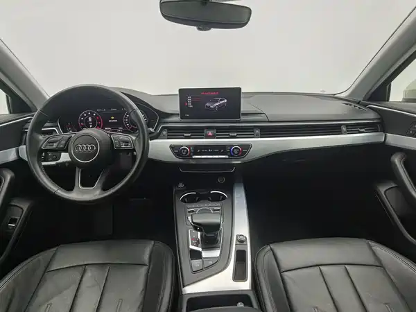 Audi A4L 2019