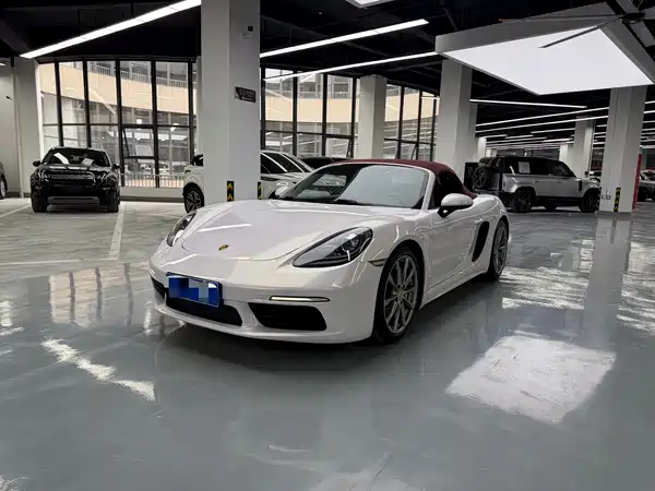 Porsche 718 2016
