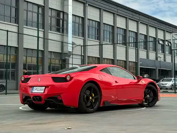 Ferrari 458 2013