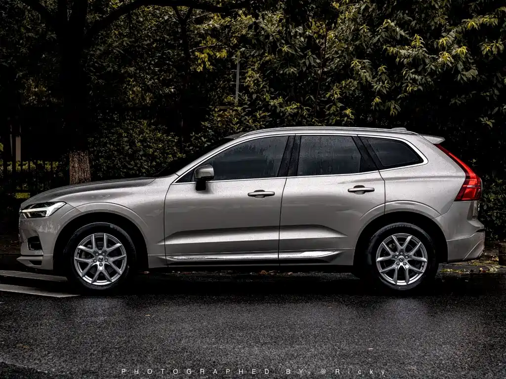 Volvo XC60 2020 — фото 2