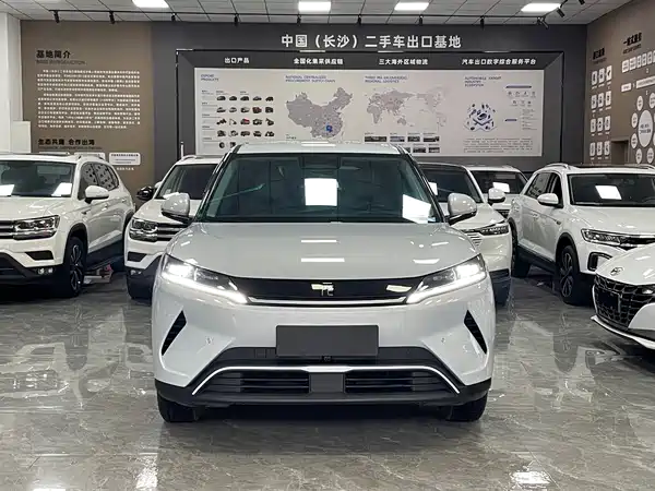 BYD Yuan UP 2025