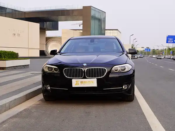 BMW 5 Series 2011