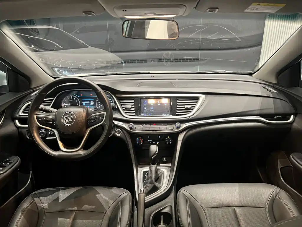 Buick Excelle 2022 — фото 6