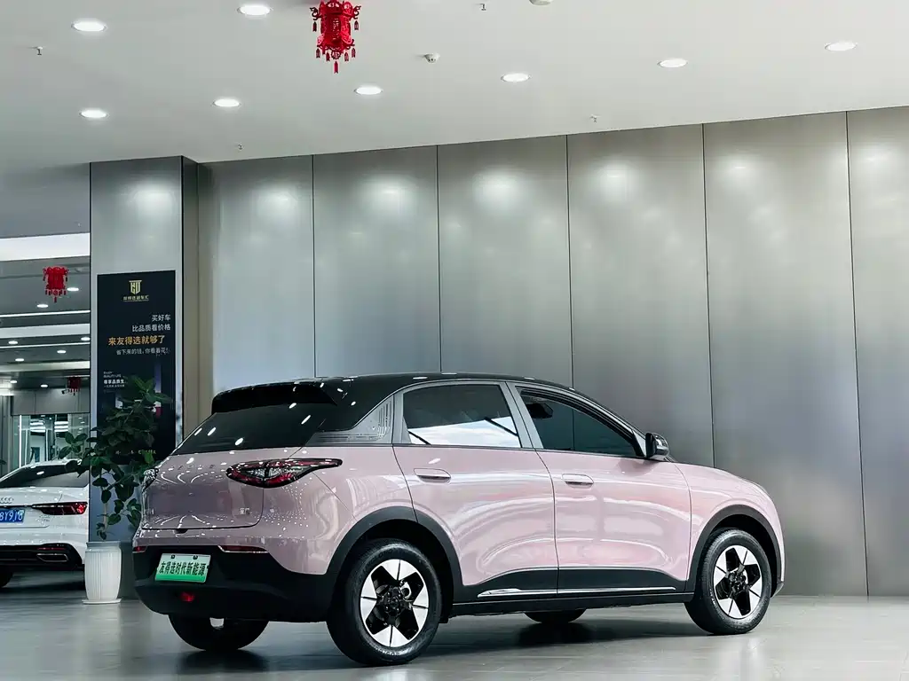 Geely Galaxy Starwish 2026 — фото 7