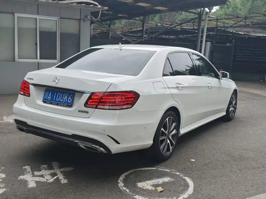 Mercedes-Benz E-Class 2015 — фото 4