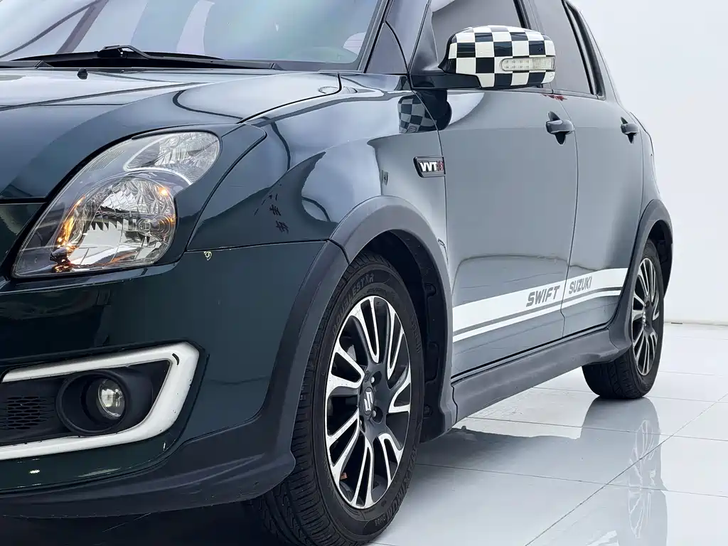 Suzuki Swift 2018 — фото 9