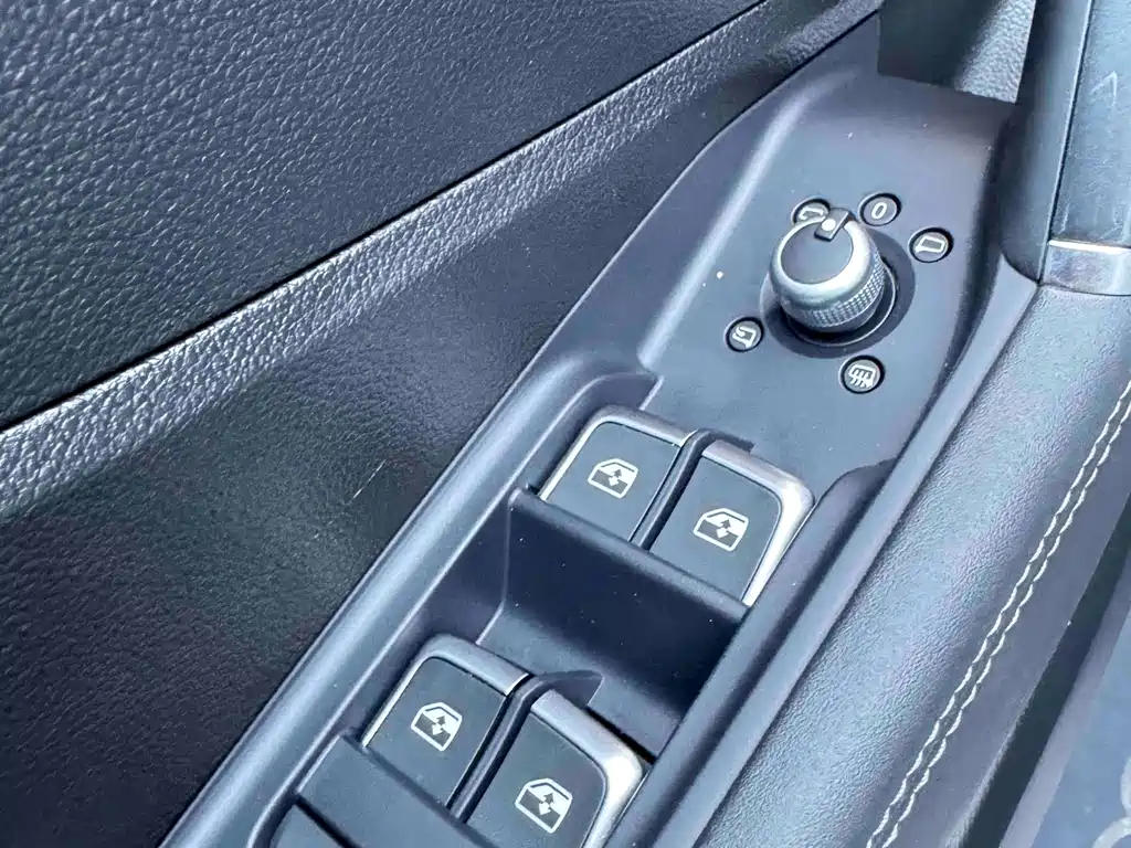 Audi Q2L 2022 — фото 18