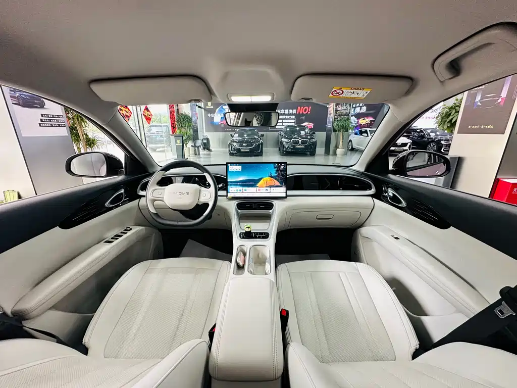 Geely Galaxy Starwish 2026 — фото 6