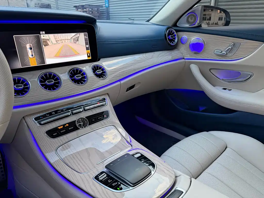 Mercedes-Benz E-Class 2021 — фото 21