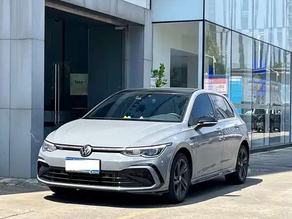 Volkswagen Golf 2024