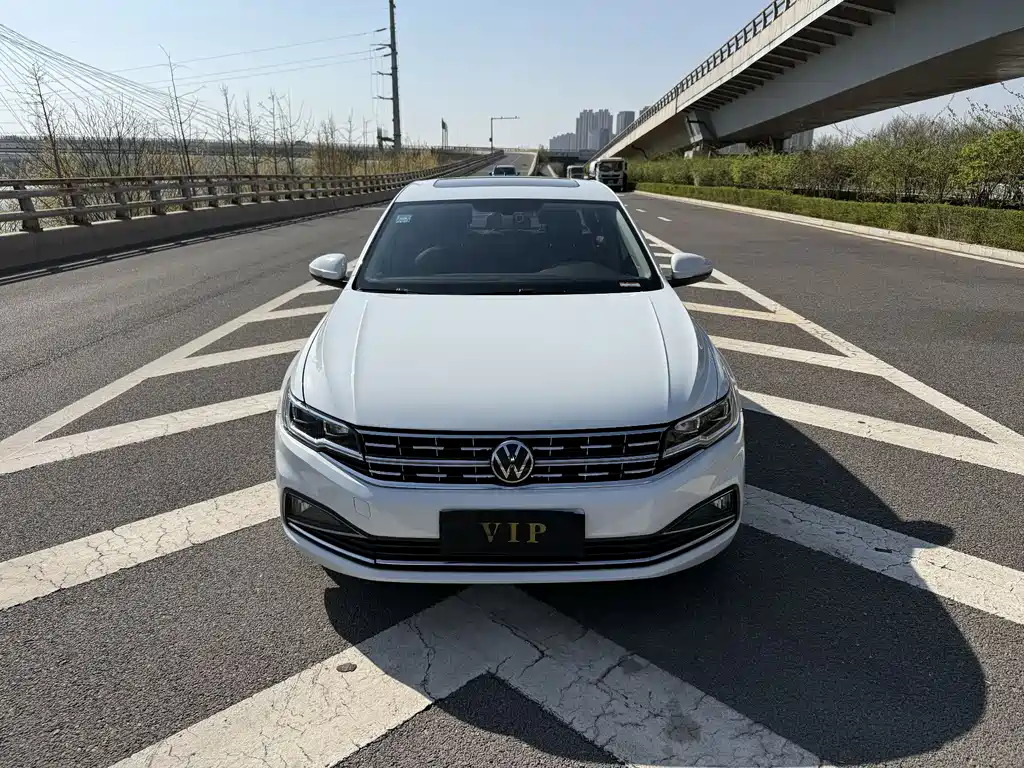 Volkswagen Bora 2021