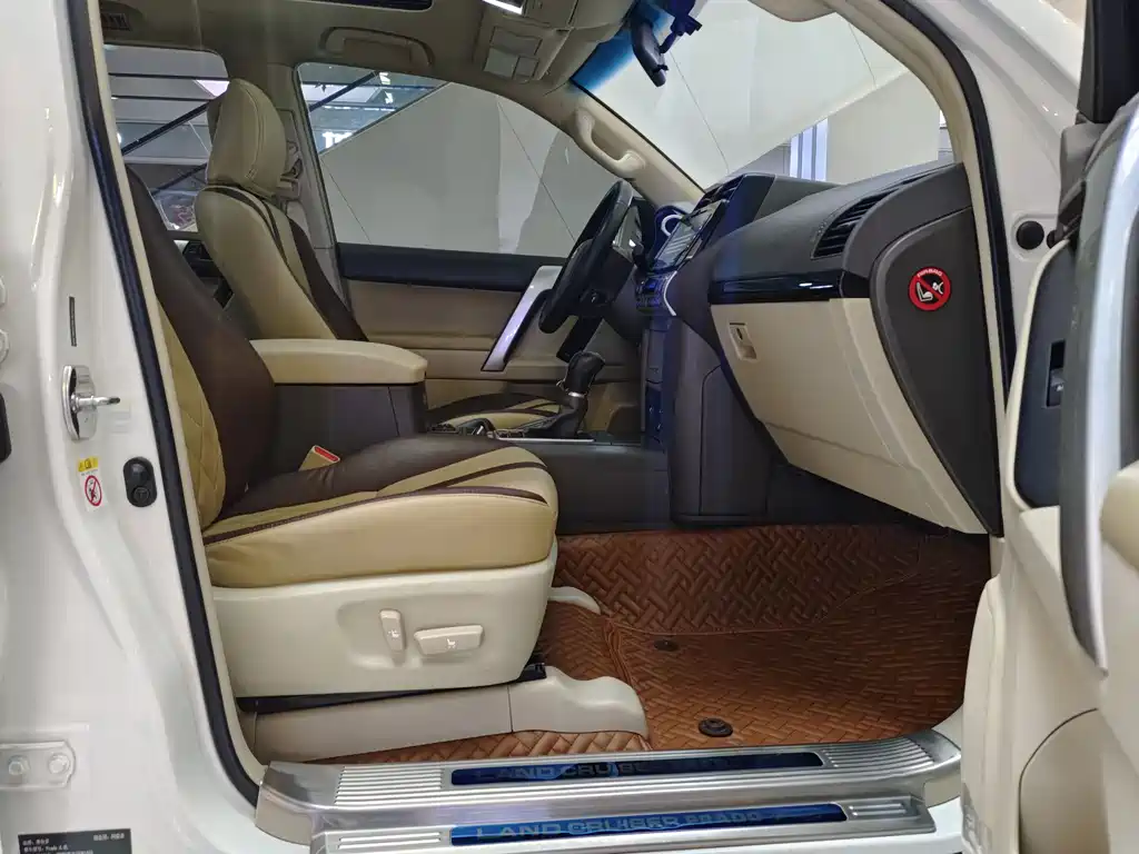 Toyota Prado 2018 — фото 18