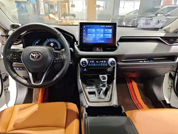Toyota RAV4 2021