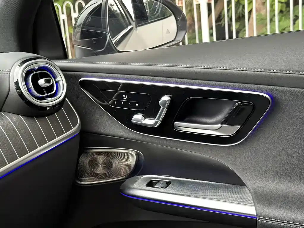 Mercedes-Benz GLC Coupe 2024 — фото 15