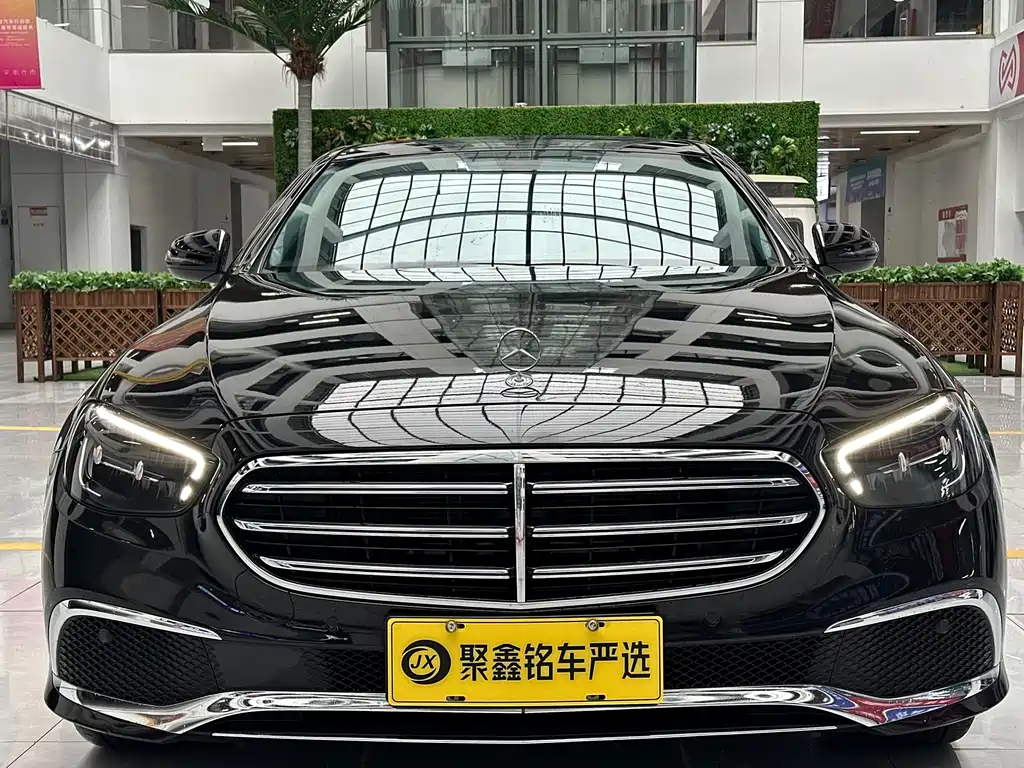 Mercedes-Benz E-Class 2023 — фото 2