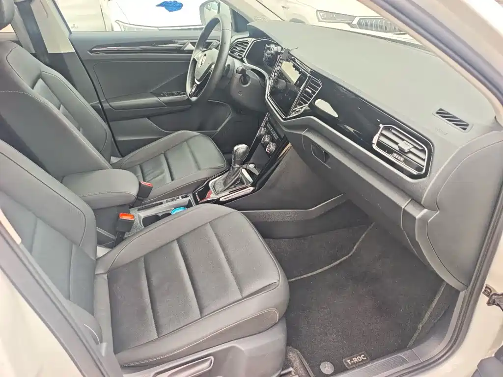 Volkswagen T-Roc 2021