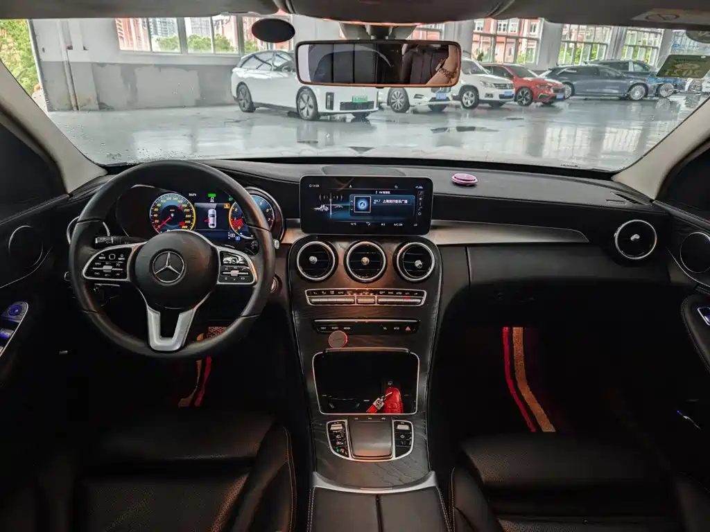 Mercedes-Benz C-Class 2019 — фото 10
