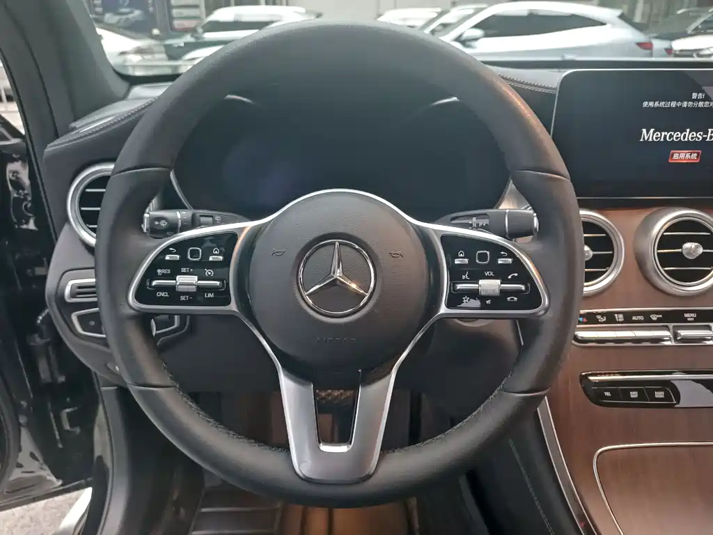 Mercedes-Benz GLC 2021 — фото 13