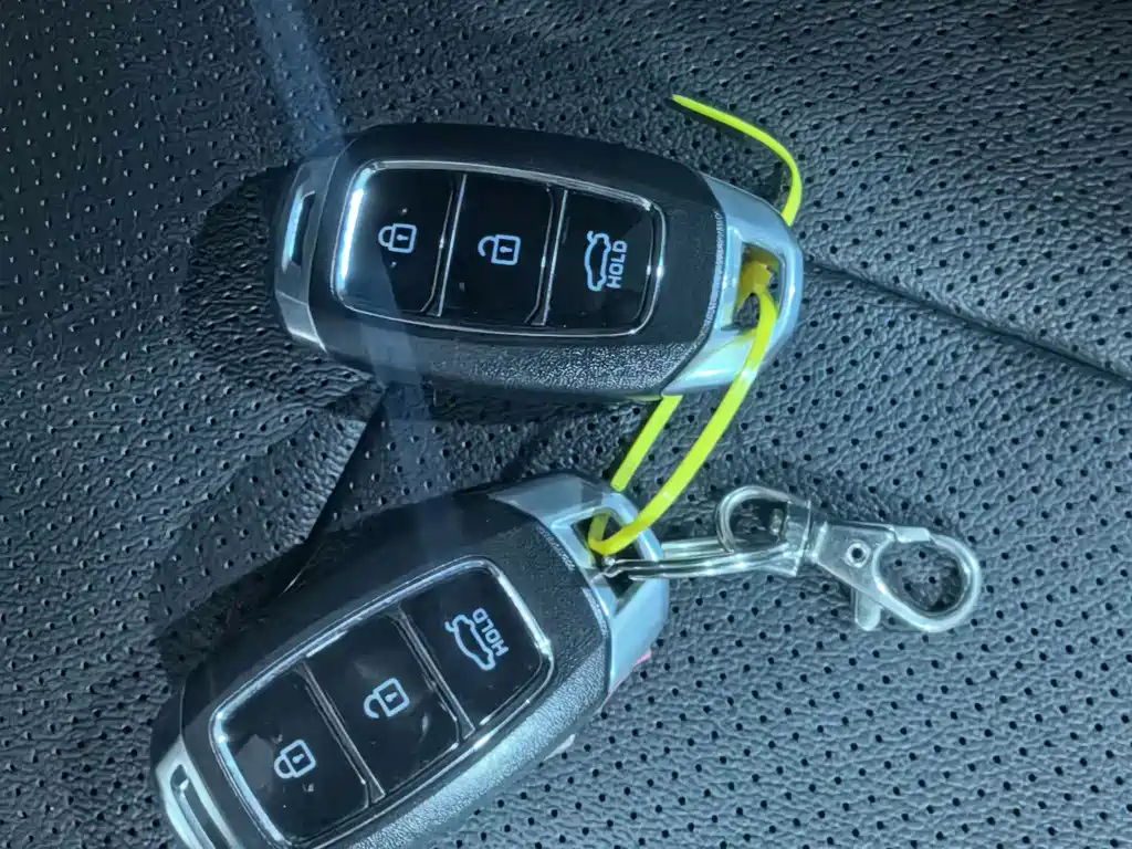 Hyundai Elantra 2023 — фото 17