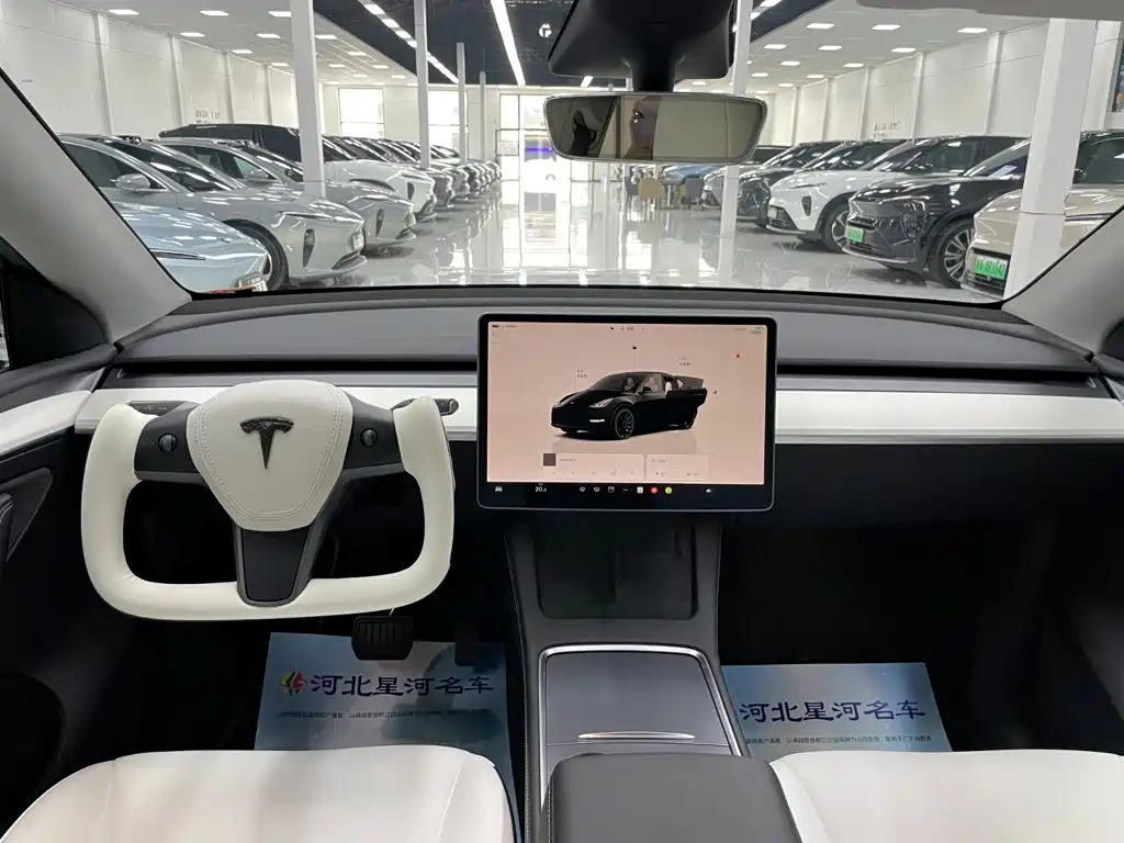 Tesla Model Y 2022 — фото 10