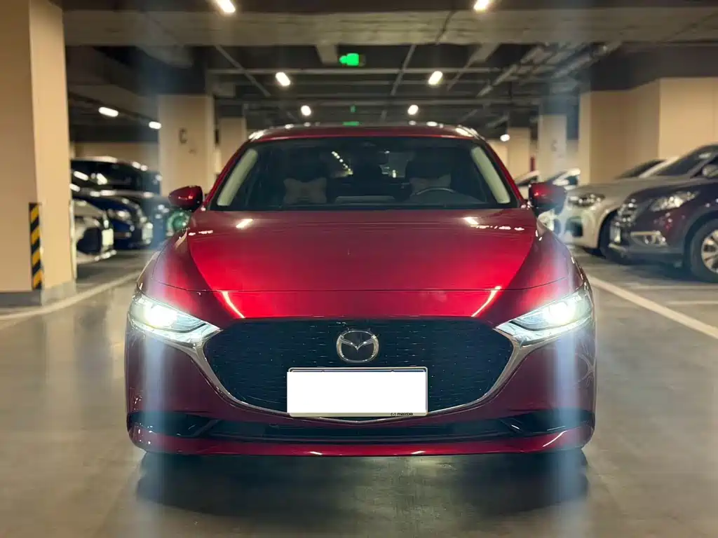 Mazda 3 Axela 2022