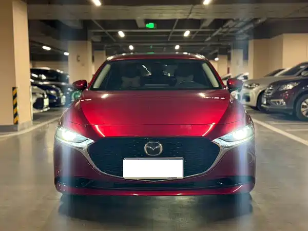 Mazda 3 Axela 2022