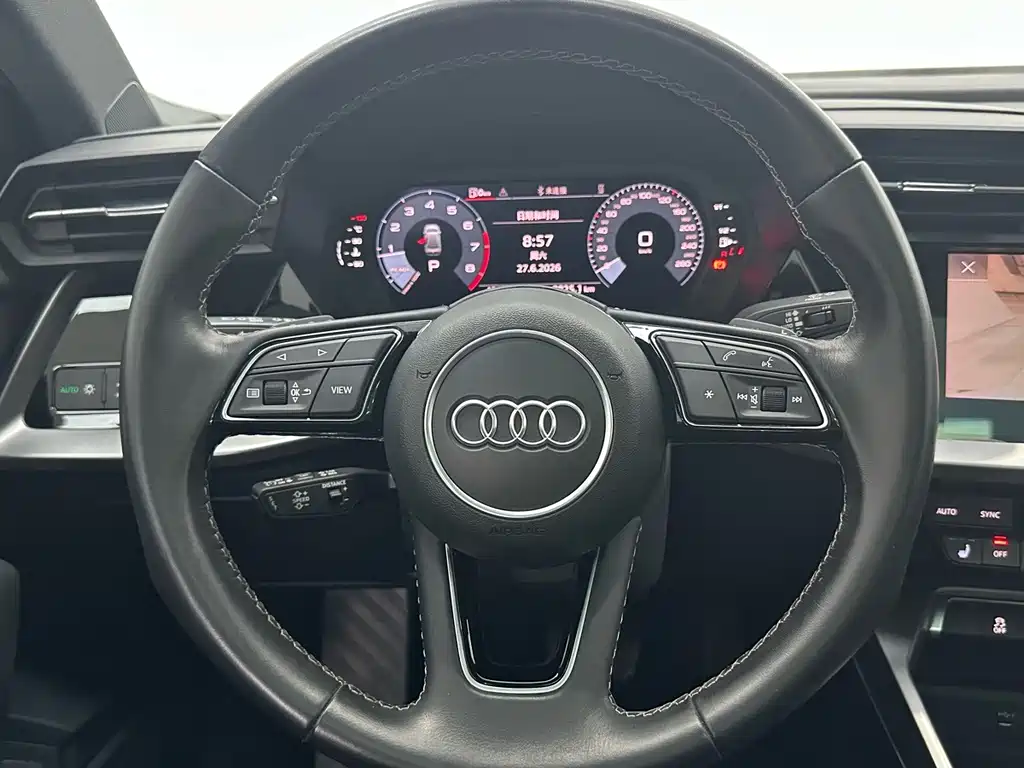 Audi A3 2023 — фото 11