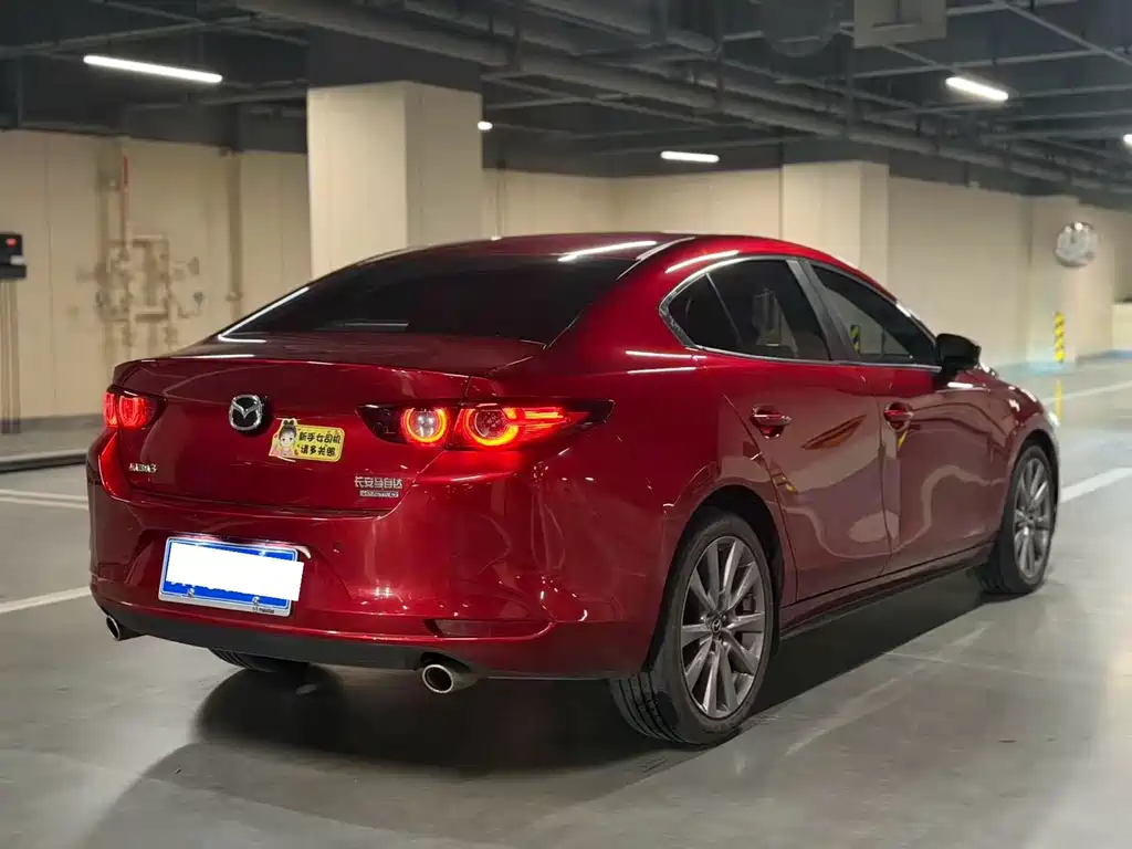 Mazda 3 Axela 2022