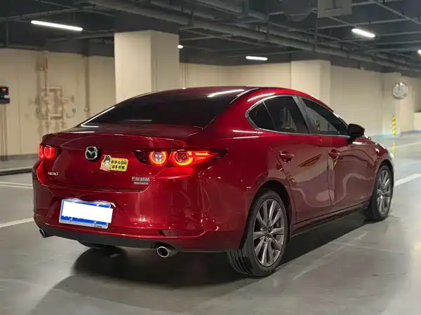 Mazda 3 Axela 2022