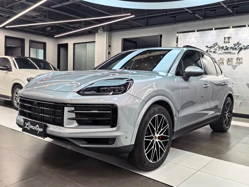 Porsche Cayenne 2025 — фото 1