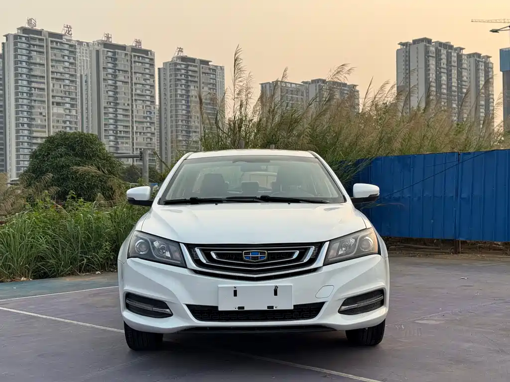 Geely Emgrand 2017 — фото 2