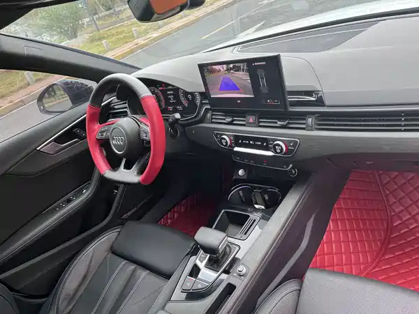 Audi A4L 2023