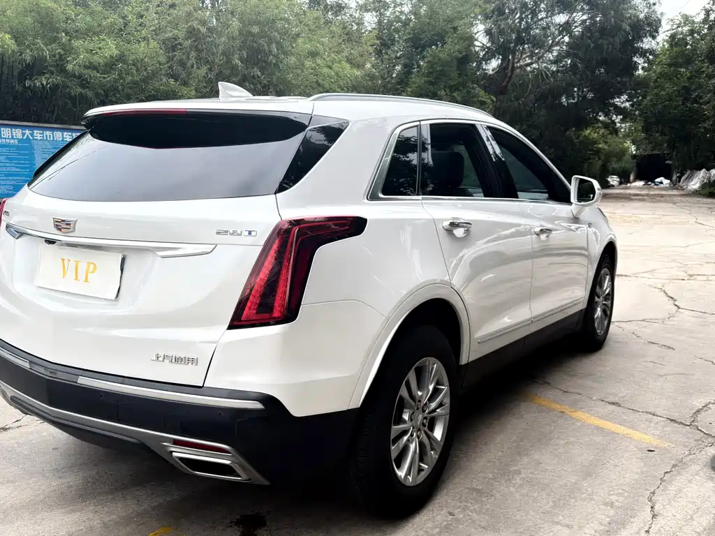 Cadillac XT5 2021 — фото 13