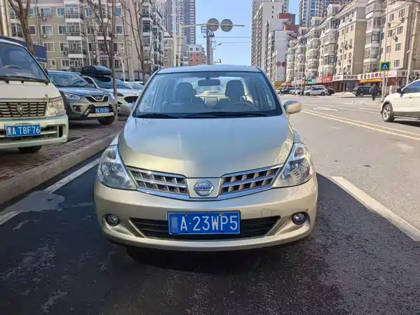 Nissan Tiida 2009