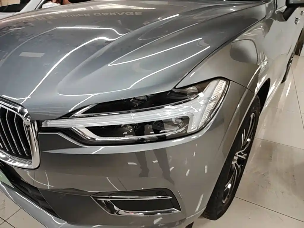 Volvo XC60 2020 — фото 24