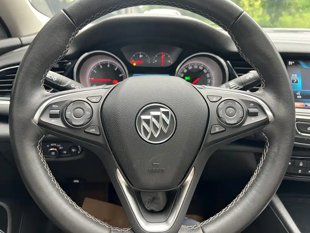 Buick Regal 2020 — фото 12