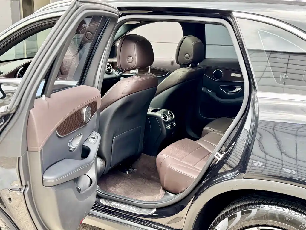 Mercedes-Benz GLC 2021