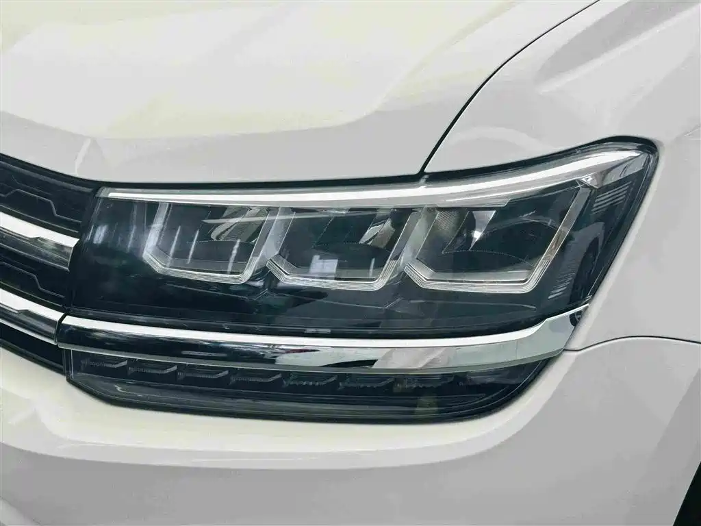 Volkswagen Tharu 2022 — фото 11